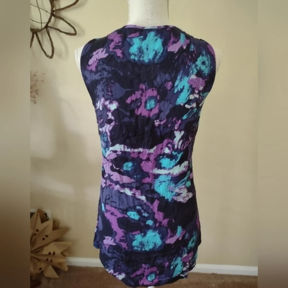 Tory Burch Women's‎ Blouse Sz 0 purple and Blue Printed Silk Blend Sleeveless
